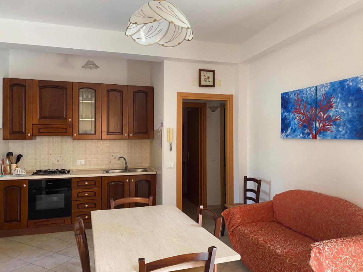 Case Vacanza Cristina Site In Antico Baglio E In Via Abruzzi N 161 산비토로카포 외부 사진