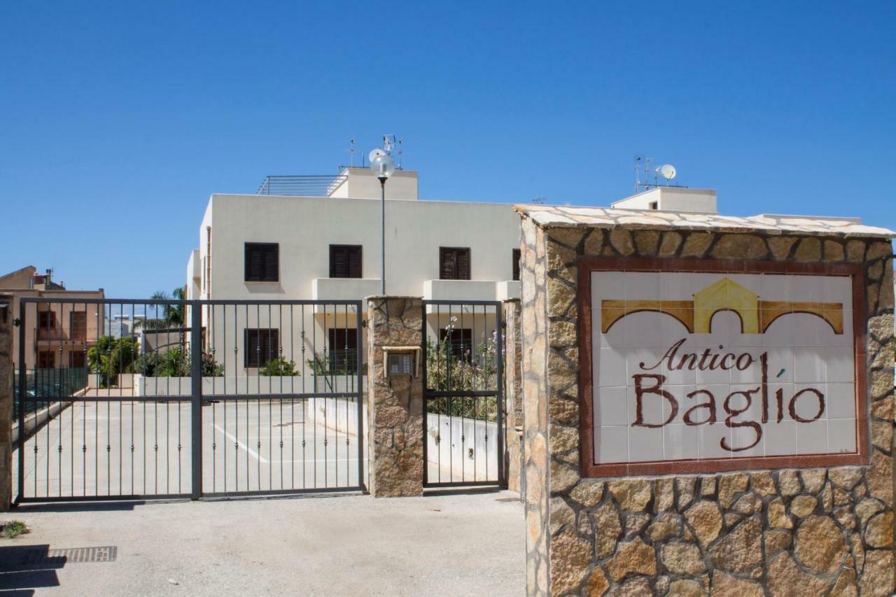 Case Vacanza Cristina Site In Antico Baglio E In Via Abruzzi N 161 산비토로카포 외부 사진